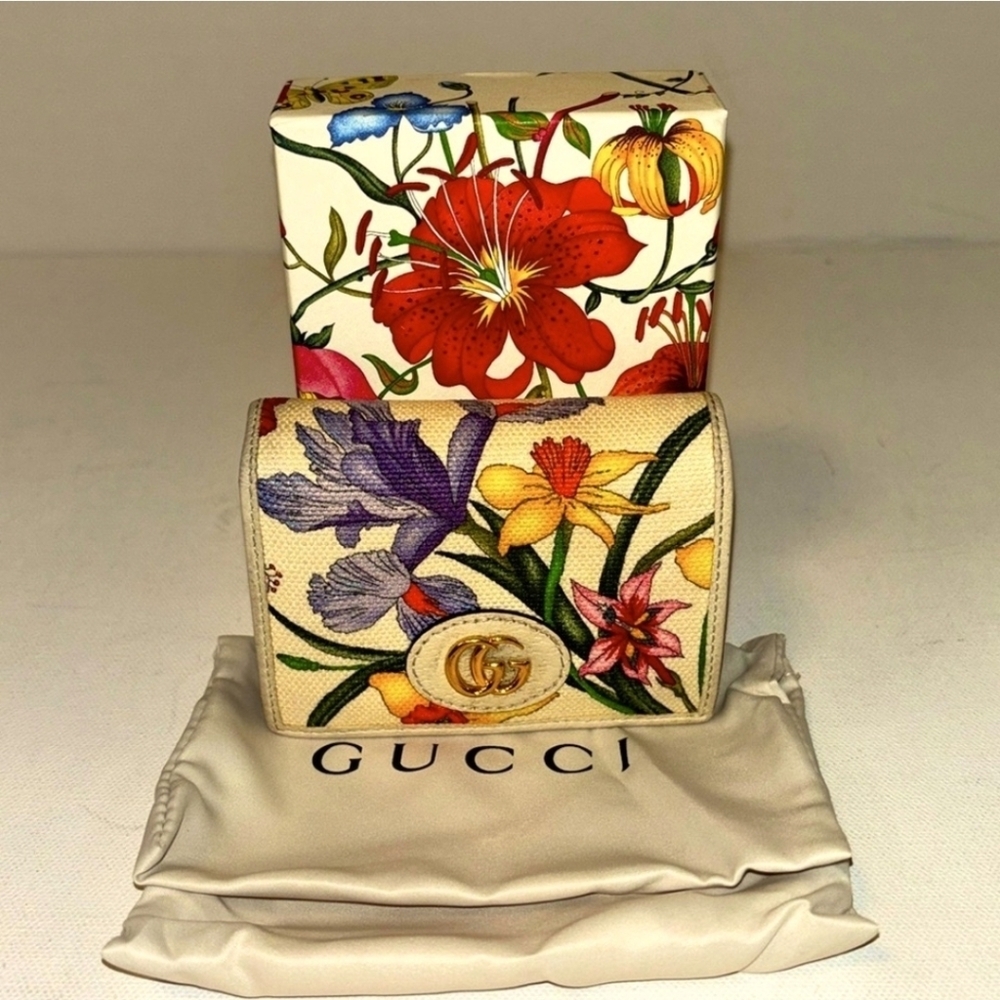 ✨️Gucci Floral Wallet Limited Edition✨️